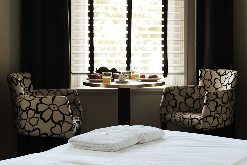 Ontbijt op de Superior Kamer van hotel Posthuys Leerdam